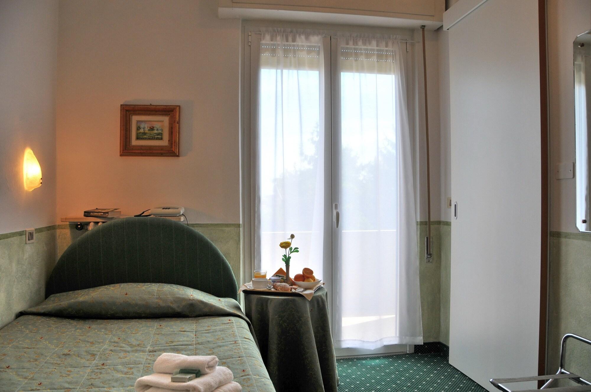 Hotel Astoria Desenzano del Garda Eksteriør billede