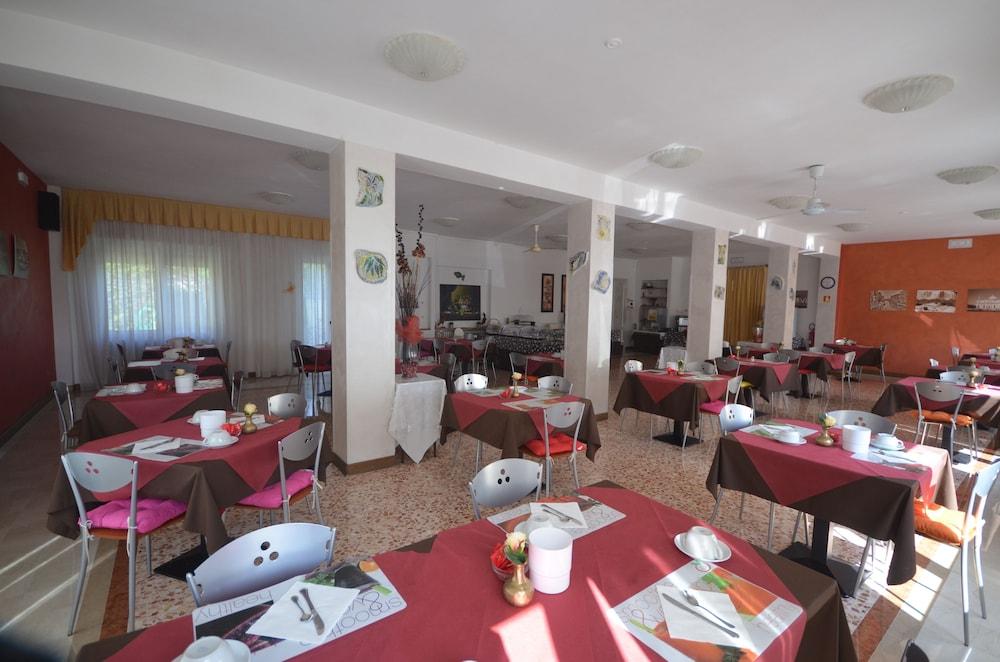 Hotel Astoria Desenzano del Garda Eksteriør billede